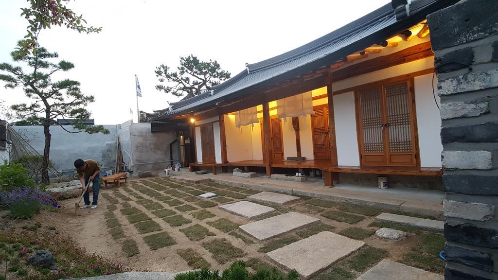 Ohnewwall Guesthouse Jeonju Luaran gambar