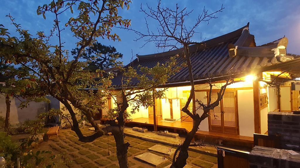 Ohnewwall Guesthouse Jeonju Luaran gambar