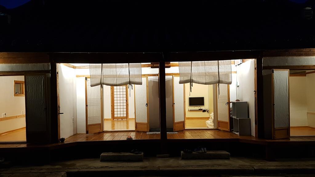 Ohnewwall Guesthouse Jeonju Luaran gambar