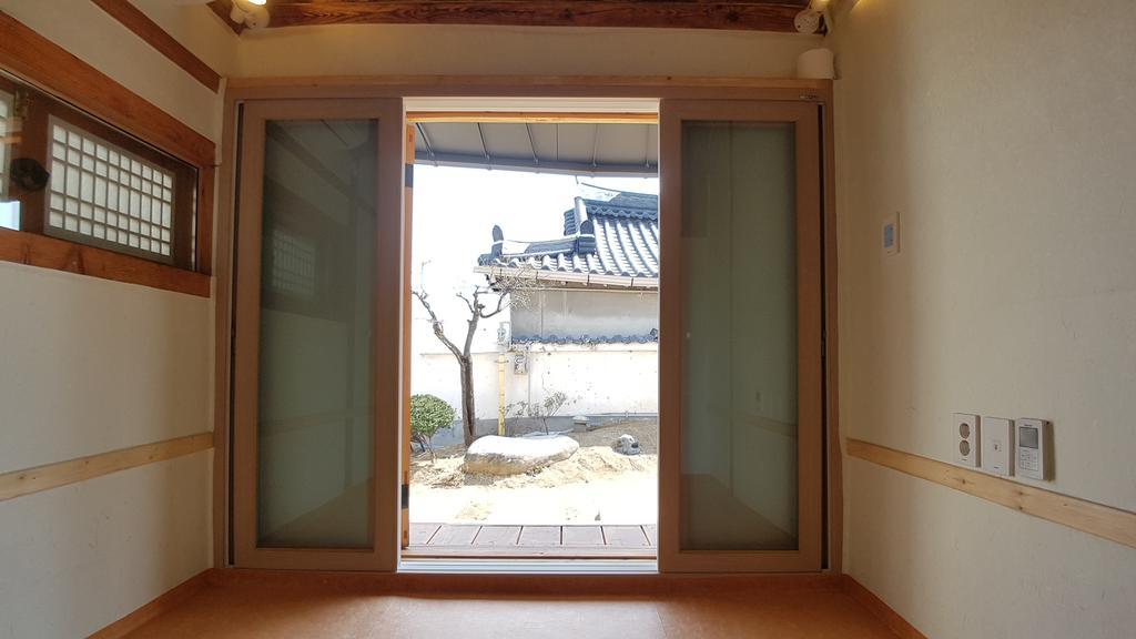 Ohnewwall Guesthouse Jeonju Luaran gambar