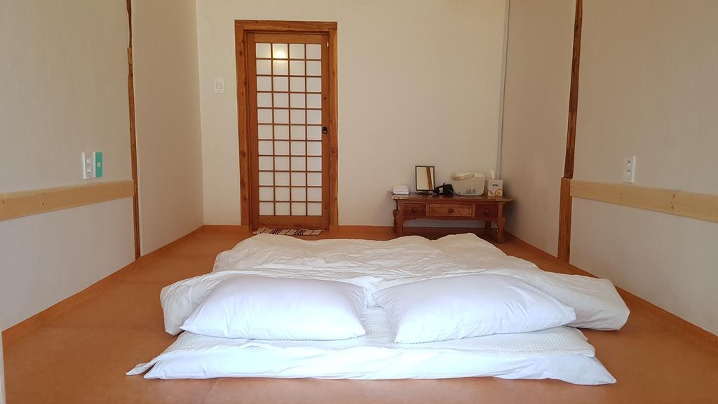 Ohnewwall Guesthouse Jeonju Luaran gambar