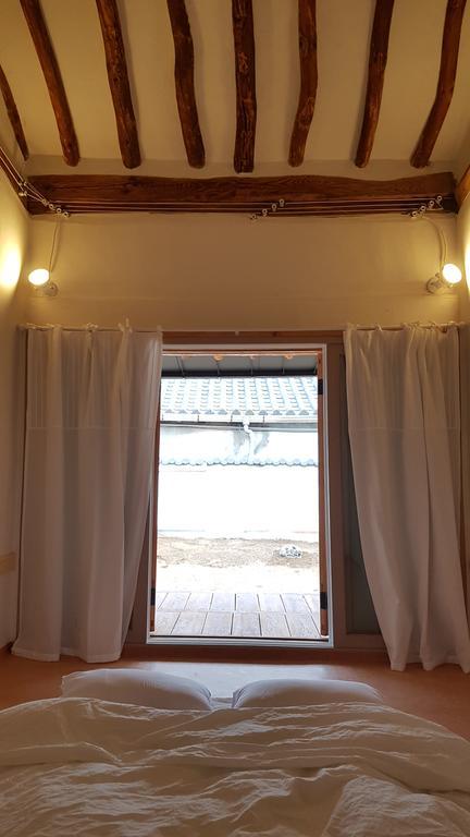 Ohnewwall Guesthouse Jeonju Luaran gambar