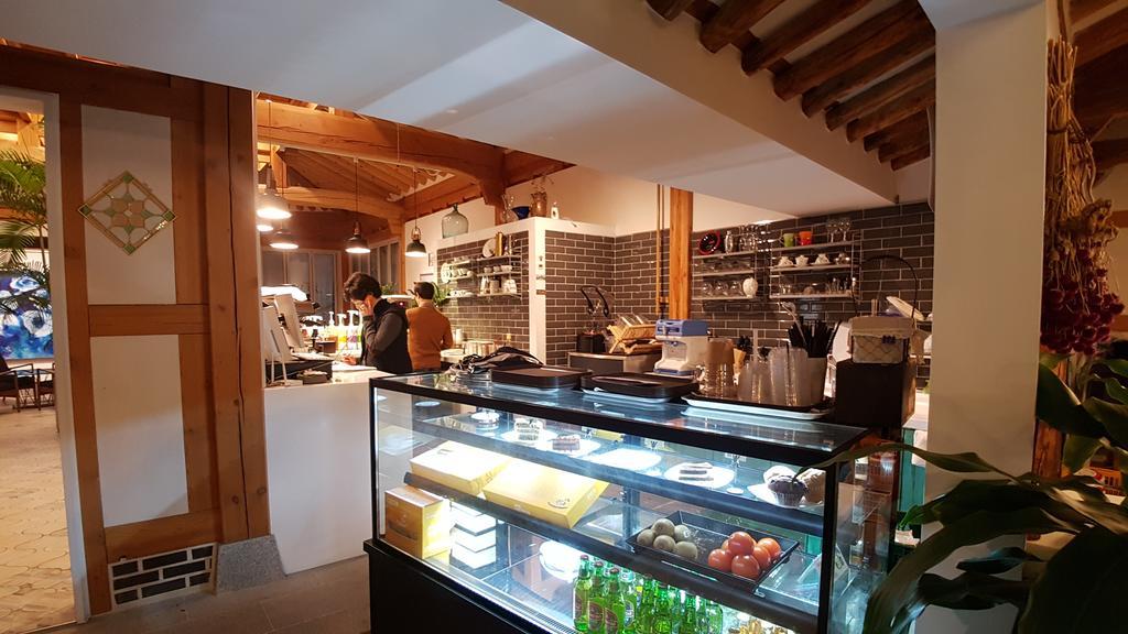 Ohnewwall Guesthouse Jeonju Luaran gambar