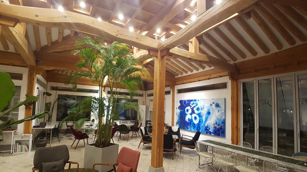 Ohnewwall Guesthouse Jeonju Luaran gambar